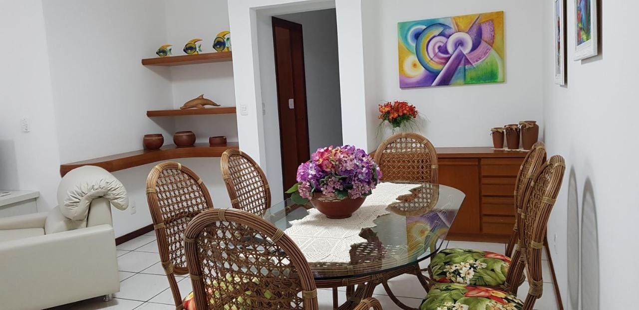 Apto em prédio frente mar, Meia Praia Itapema, 3 dorm, conforto para 8 pessoas Exterior foto