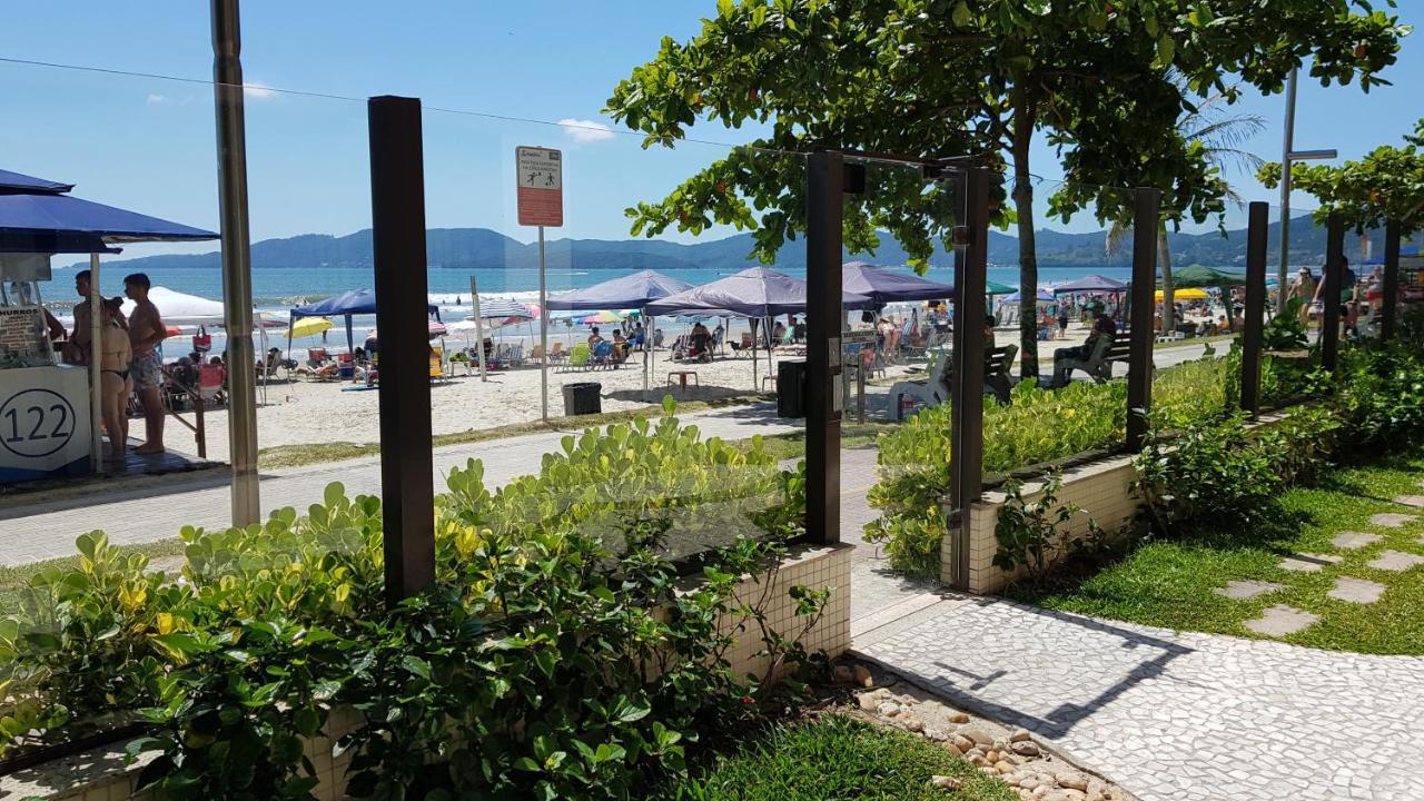 Apto em prédio frente mar, Meia Praia Itapema, 3 dorm, conforto para 8 pessoas Exterior foto